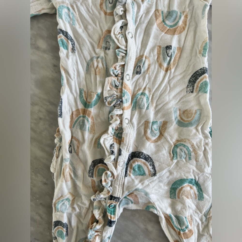 SpearmintLove - TWO PACK of boho rainbows snap bamboo footies - 0-3months - Picture 7 of 8